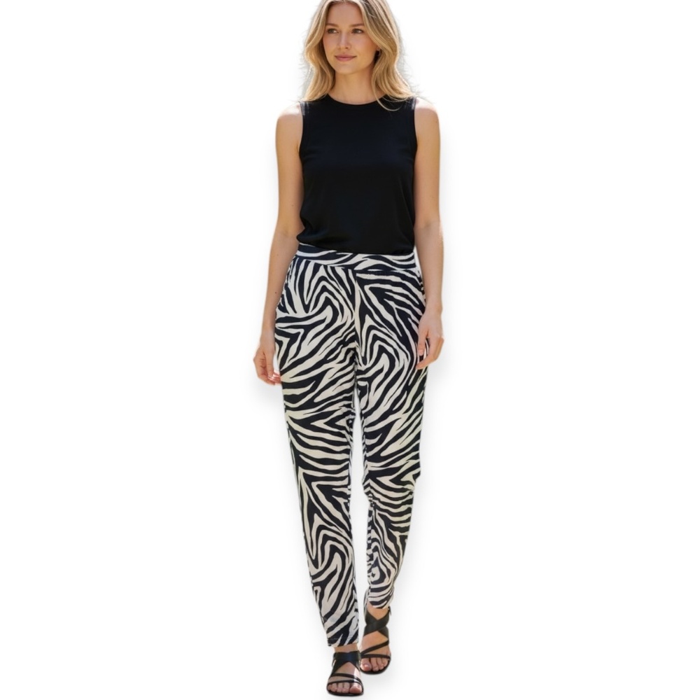 Chico's Knit Kit Zebra-Print Skimmer Ultimate Fit Pants Color Ink Size 3 (XL)